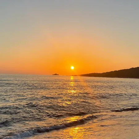 Le Petit Paradis Avec Vue Mer-route Des Iles Sanguinaires * Ajaccio (Corsica)